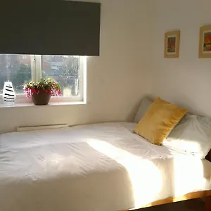 Apartment Two Bedroom Luxury, London