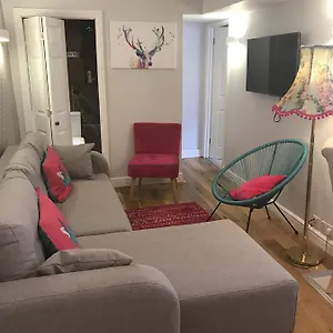 2 Bed, Ground Floor Bijou Georgian Apartment